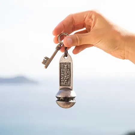 Le Provencal - Renove En 2025 - Bord De Hyeres