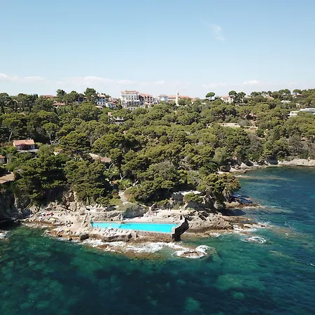 Hotel Le Provencal - Renove En 2025 - Bord De Hyeres