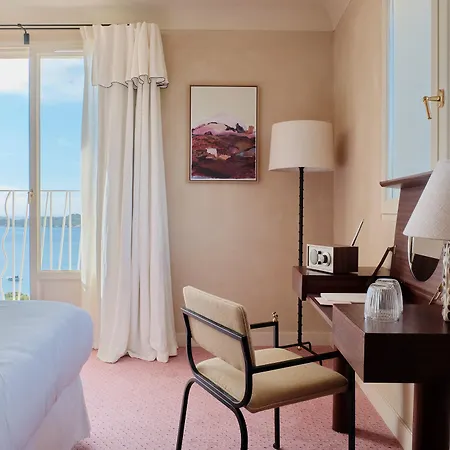 Le Provencal - Bord De Hotel Hyères
