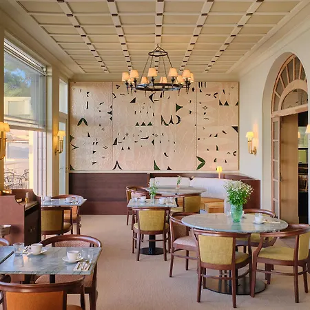 Le Provencal - Bord De Hotel