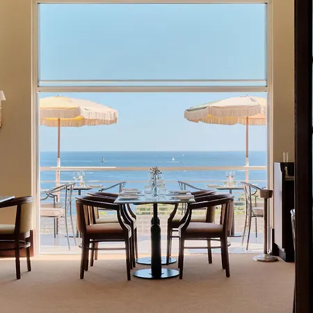 Hotel Le Provencal - Bord De Hyères