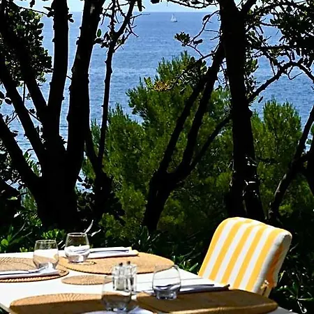 Le Provencal - Bord De 4*