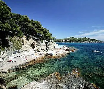 Le Provencal Renove En 2025 - Bord De Hotel