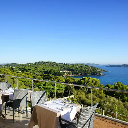Hotel Le Provencal Renove En 2025 - Bord De Hyeres
