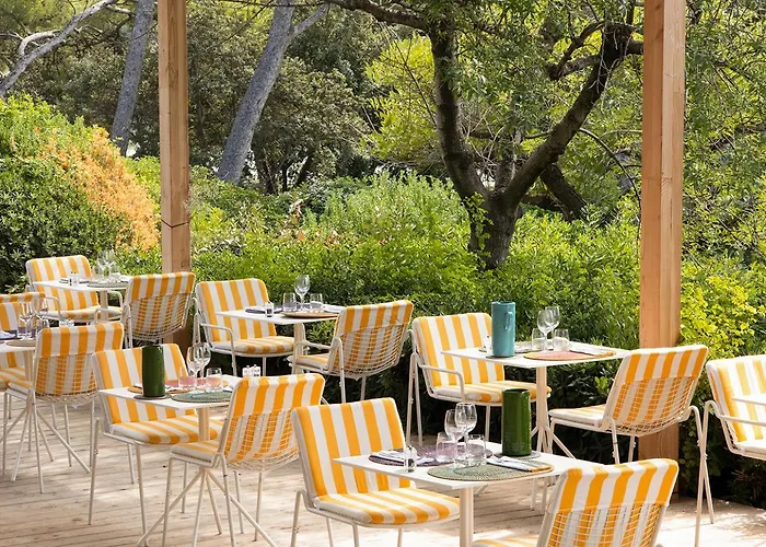Le Provencal - Renove En 2025 - Bord De Hotell Hyères