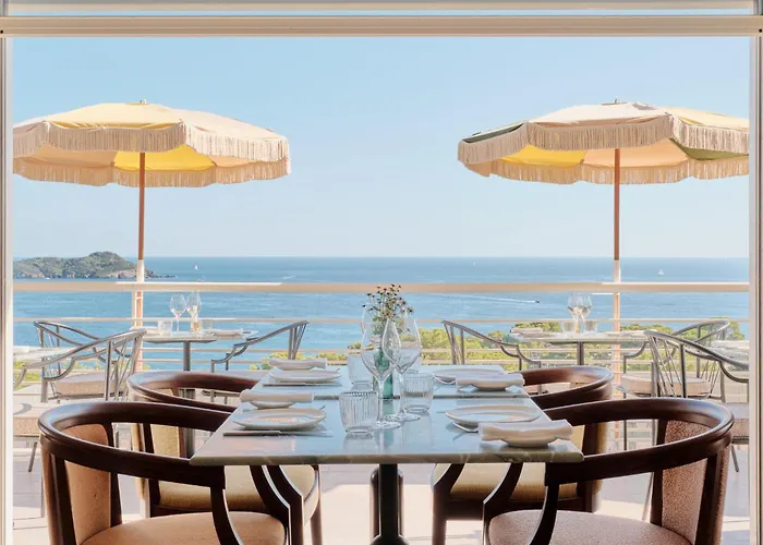Le Provencal - Renove En 2025 - Bord De Hotell